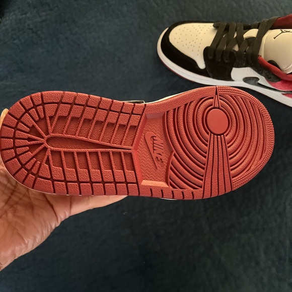 Jordan Women’s Black and Red Sneakers - Picture 5 of 6